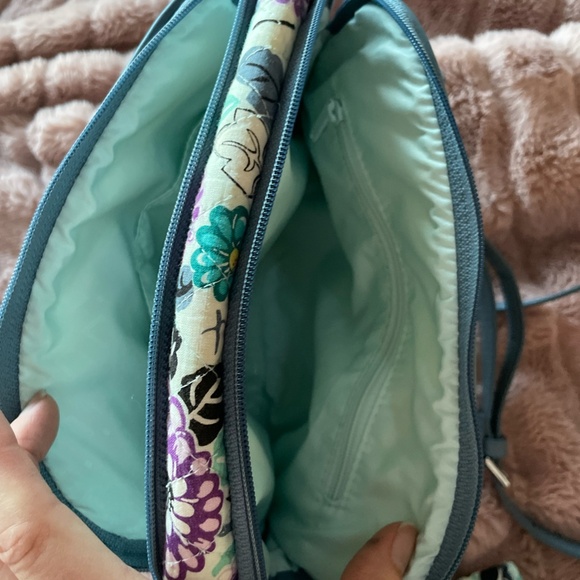 VERA BRADLEY SMALL CROSSBODY PURSE WITH MATCHING WALLET - Picture 8 of 14